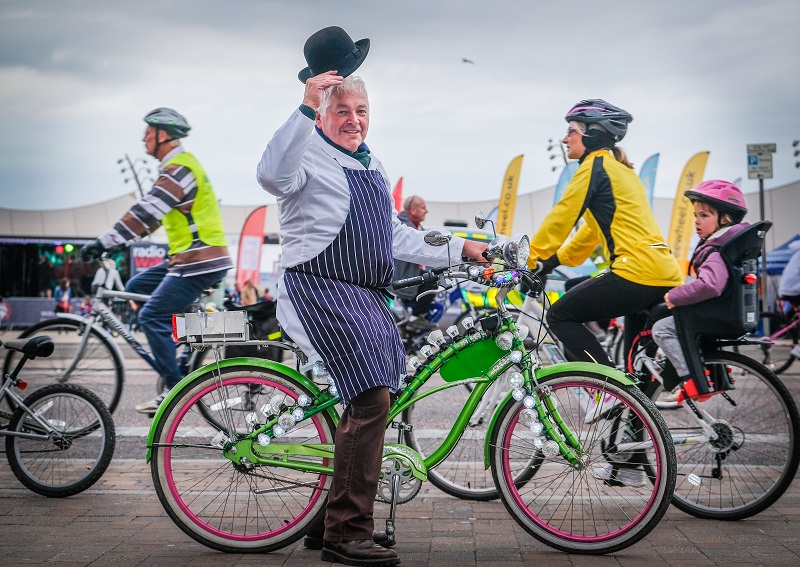 blackpool illuminations bike ride
